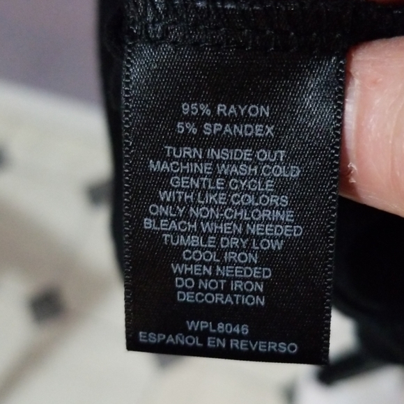 Inc Sparkly black top. Size 0 - Picture 5 of 5